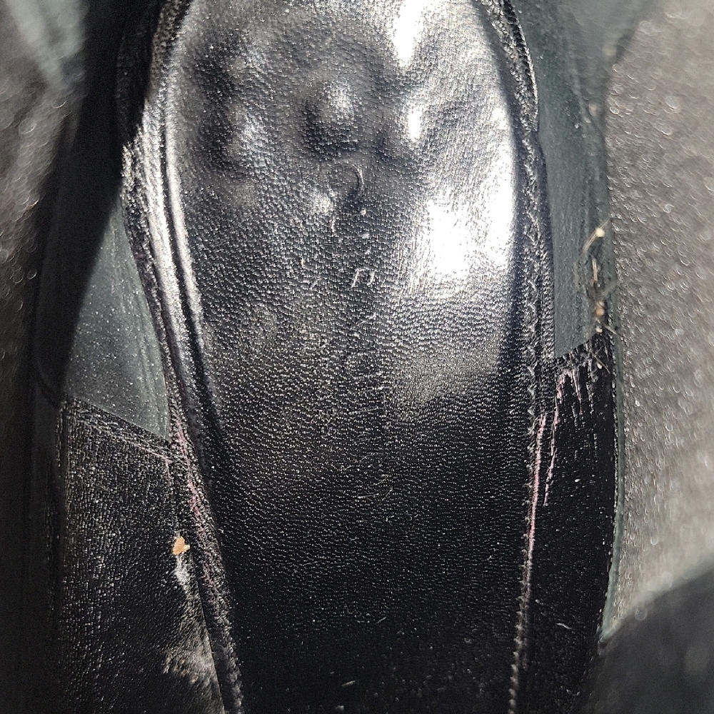 Louis Vuitton Chic Black Suede Booties - Picture 5 of 6